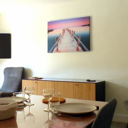 T3 With Balcony - Near شقة *